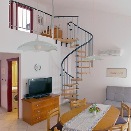 Ferienwohnung Pino Pula Exterior foto