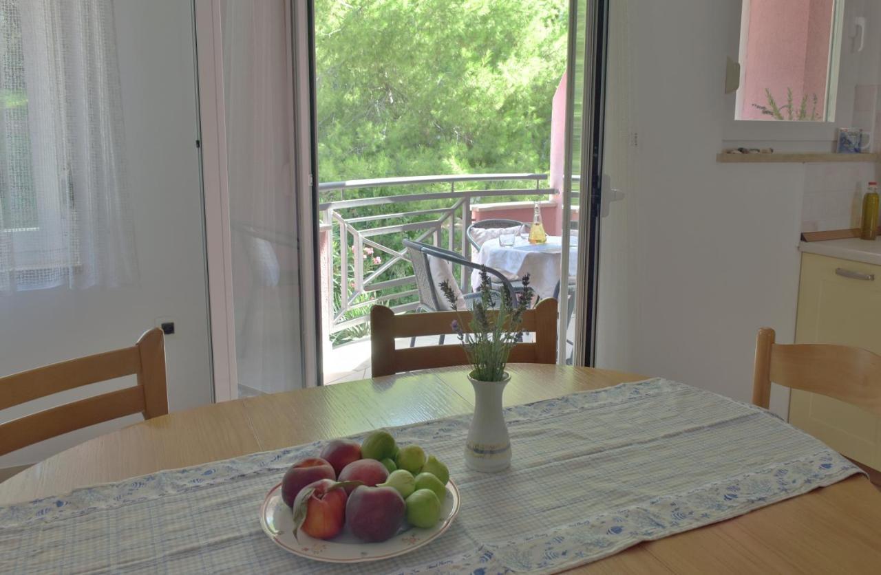 Ferienwohnung Pino Pula Exterior foto